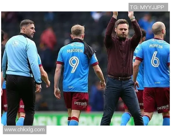 莫斯科中央队与叶尼塞队的精彩对决分析与赛季展望